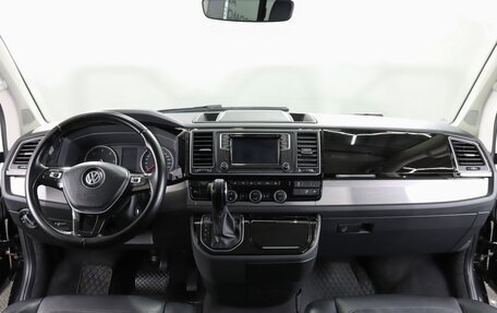 Volkswagen Multivan T6 рестайлинг, 2019 год, 4 879 000 рублей, 7 фотография