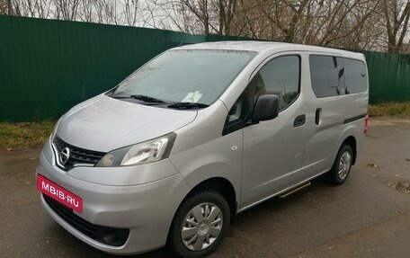 Nissan NV200, 2017 год, 2 000 000 рублей, 6 фотография