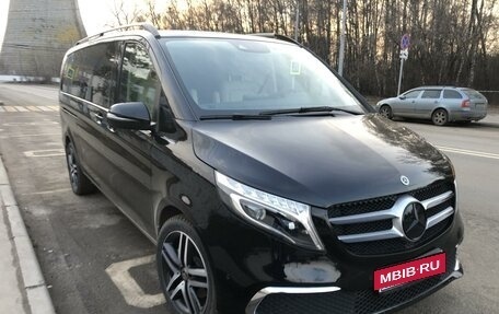 Mercedes-Benz V-Класс, 2019 год, 15 300 000 рублей, 3 фотография