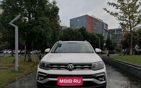 Volkswagen T-Cross I, 2022 год, 1 900 000 рублей, 2 фотография