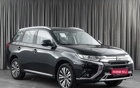 Mitsubishi Outlander III рестайлинг 3, 2022 год, 3 820 000 рублей, 1 фотография