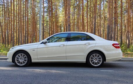 Mercedes-Benz E-Класс, 2012 год, 2 990 000 рублей, 3 фотография