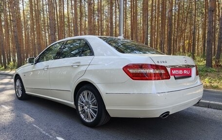 Mercedes-Benz E-Класс, 2012 год, 2 990 000 рублей, 2 фотография