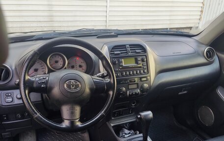 Toyota RAV4, 2005 год, 1 200 000 рублей, 6 фотография