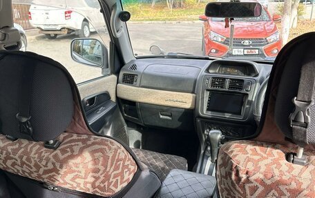 Mitsubishi Pajero iO, 1998 год, 700 000 рублей, 3 фотография