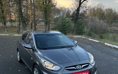 Hyundai Solaris II рестайлинг, 2011 год, 749 000 рублей, 1 фотография