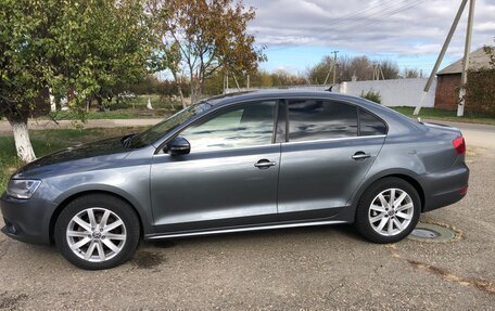 Volkswagen Jetta VI, 2013 год, 1 350 000 рублей, 2 фотография