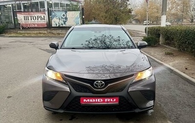 Toyota Camry, 2018 год, 2 650 000 рублей, 1 фотография