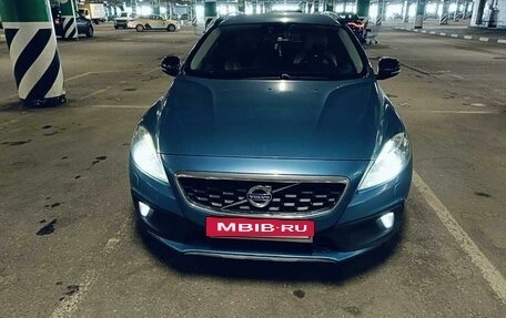 Volvo V40 Cross Country I, 2014 год, 1 650 000 рублей, 2 фотография