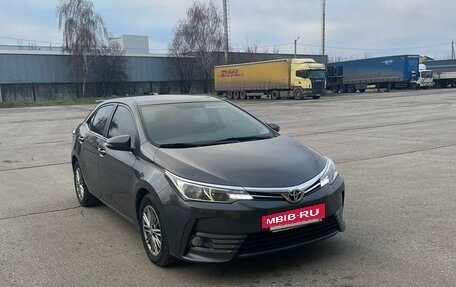 Toyota Corolla, 2018 год, 2 200 000 рублей, 2 фотография