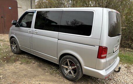 Volkswagen Multivan T5, 2012 год, 2 400 000 рублей, 2 фотография