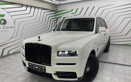 Rolls-Royce Cullinan, 2019 год, 38 900 000 рублей, 3 фотография