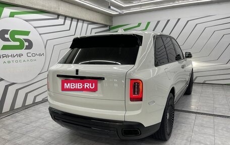 Rolls-Royce Cullinan, 2019 год, 38 900 000 рублей, 2 фотография