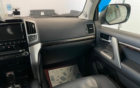 Toyota Land Cruiser 200, 2014 год, 5 449 009 рублей, 15 фотография