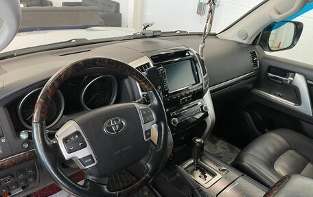 Toyota Land Cruiser 200, 2014 год, 5 449 009 рублей, 11 фотография