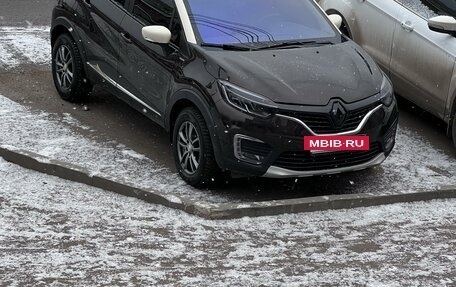 Renault Kaptur I рестайлинг, 2018 год, 1 699 999 рублей, 2 фотография