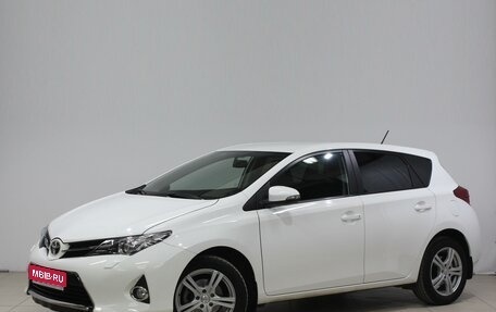 Toyota Auris II, 2013 год, 1 750 000 рублей, 1 фотография