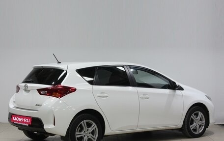 Toyota Auris II, 2013 год, 1 750 000 рублей, 5 фотография