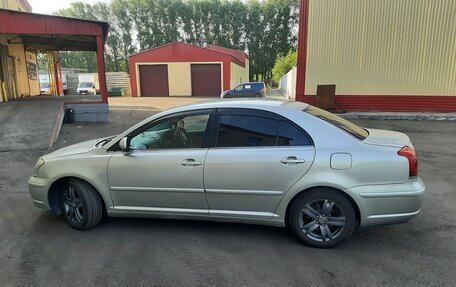 Toyota Avensis III рестайлинг, 2005 год, 700 000 рублей, 12 фотография