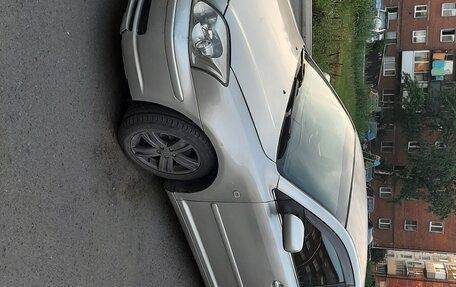 Toyota Avensis III рестайлинг, 2005 год, 700 000 рублей, 6 фотография