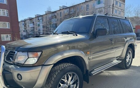 Nissan Patrol, 1999 год, 1 750 000 рублей, 28 фотография