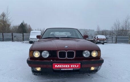 BMW 5 серия, 1990 год, 690 000 рублей, 1 фотография