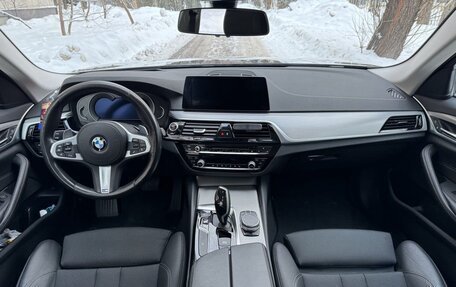 BMW 5 серия, 2019 год, 4 800 000 рублей, 10 фотография