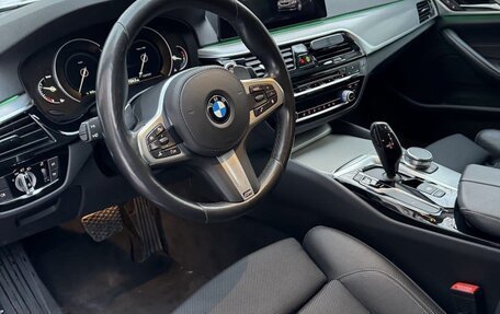 BMW 5 серия, 2019 год, 4 800 000 рублей, 13 фотография