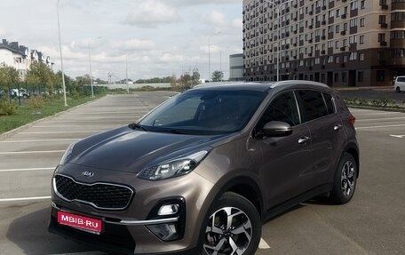 KIA Sportage IV рестайлинг, 2020 год, 2 420 000 рублей, 1 фотография