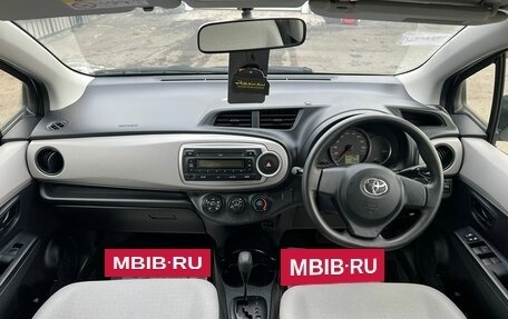 Toyota Vitz, 2013 год, 1 019 000 рублей, 14 фотография