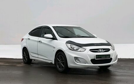 Hyundai Solaris II рестайлинг, 2012 год, 555 555 рублей, 3 фотография