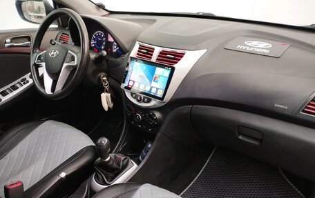 Hyundai Solaris II рестайлинг, 2012 год, 555 555 рублей, 9 фотография