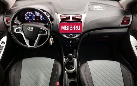 Hyundai Solaris II рестайлинг, 2012 год, 555 555 рублей, 12 фотография