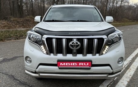 Toyota Land Cruiser Prado 150 рестайлинг 2, 2014 год, 3 600 000 рублей, 3 фотография