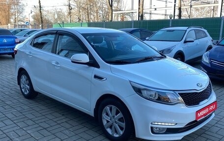 KIA Rio III рестайлинг, 2015 год, 1 355 000 рублей, 1 фотография