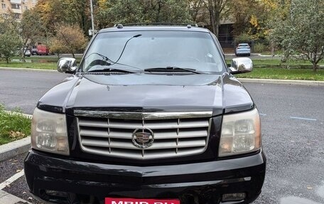 Cadillac Escalade II, 2004 год, 1 750 000 рублей, 3 фотография