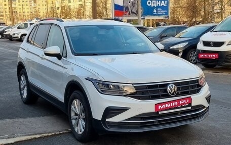 Volkswagen Tiguan II, 2021 год, 2 830 000 рублей, 2 фотография