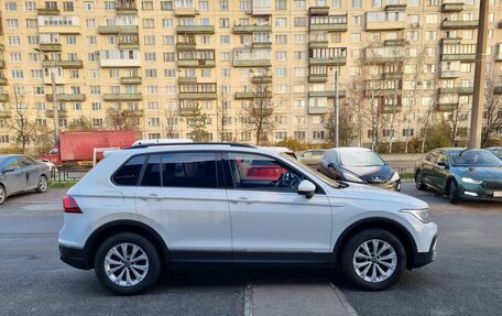 Volkswagen Tiguan II, 2021 год, 2 830 000 рублей, 3 фотография