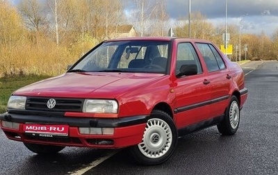 Volkswagen Vento, 1993 год, 169 000 рублей, 1 фотография