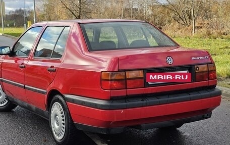 Volkswagen Vento, 1993 год, 169 000 рублей, 2 фотография