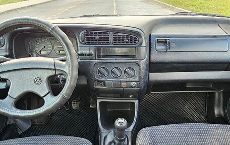 Volkswagen Vento, 1993 год, 169 000 рублей, 12 фотография