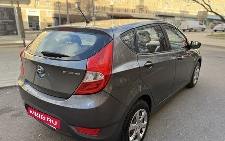 Hyundai Solaris II рестайлинг, 2011 год, 910 000 рублей, 7 фотография