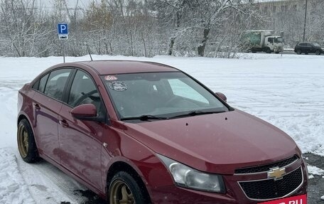 Chevrolet Cruze II, 2010 год, 1 310 000 рублей, 2 фотография