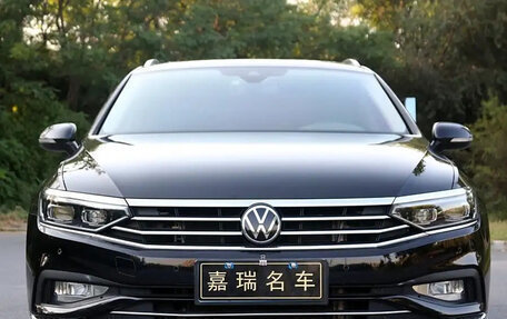 Volkswagen Passat B8 рестайлинг, 2021 год, 3 240 000 рублей, 2 фотография