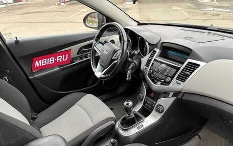 Chevrolet Cruze II, 2011 год, 645 000 рублей, 6 фотография