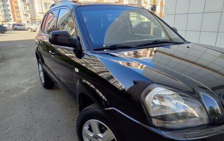 Hyundai Tucson III, 2008 год, 995 000 рублей, 4 фотография