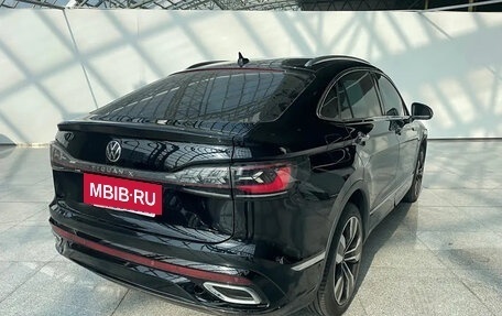 Volkswagen Tiguan II, 2022 год, 2 970 000 рублей, 3 фотография