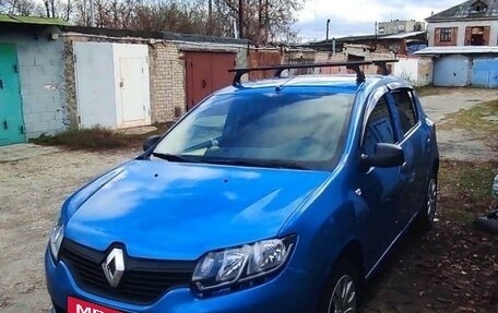 Renault Sandero II рестайлинг, 2014 год, 620 000 рублей, 2 фотография