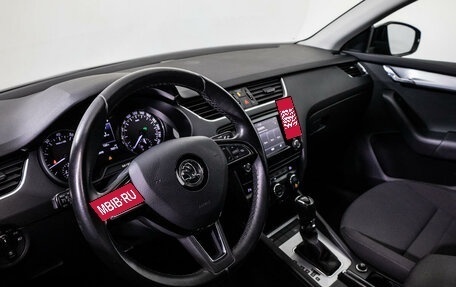 Skoda Octavia, 2015 год, 1 799 000 рублей, 18 фотография