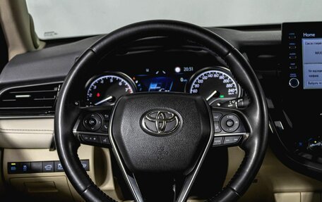 Toyota Camry, 2021 год, 4 000 000 рублей, 14 фотография